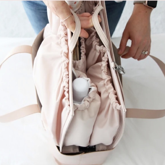 SOLD NWT Tote Savvy Bag Organizer Insert in Almond - Picture 5 of 13